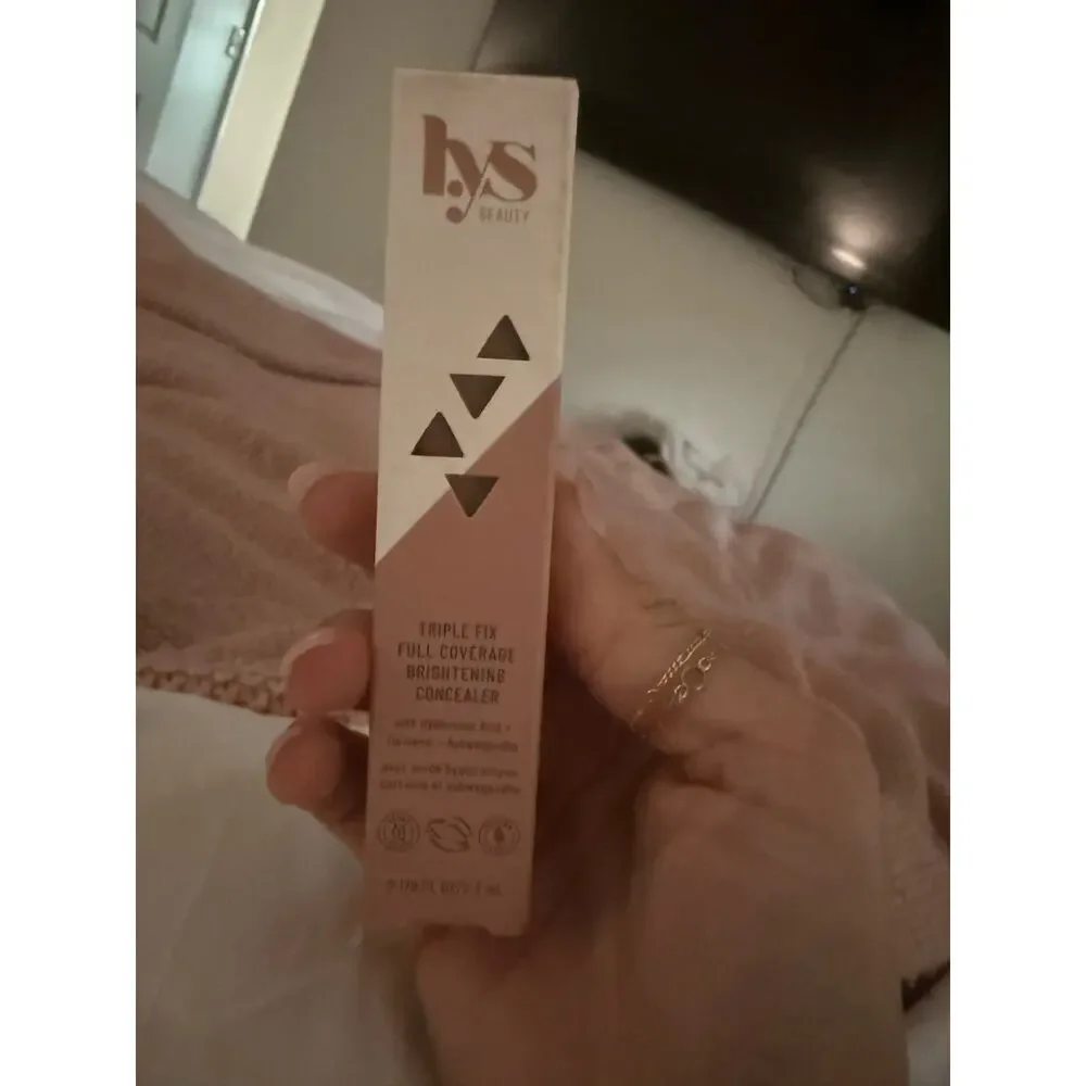 NIB LYS Beauty Bright Start Creamy Buildable Coverage Airbrush Concealer in MN3